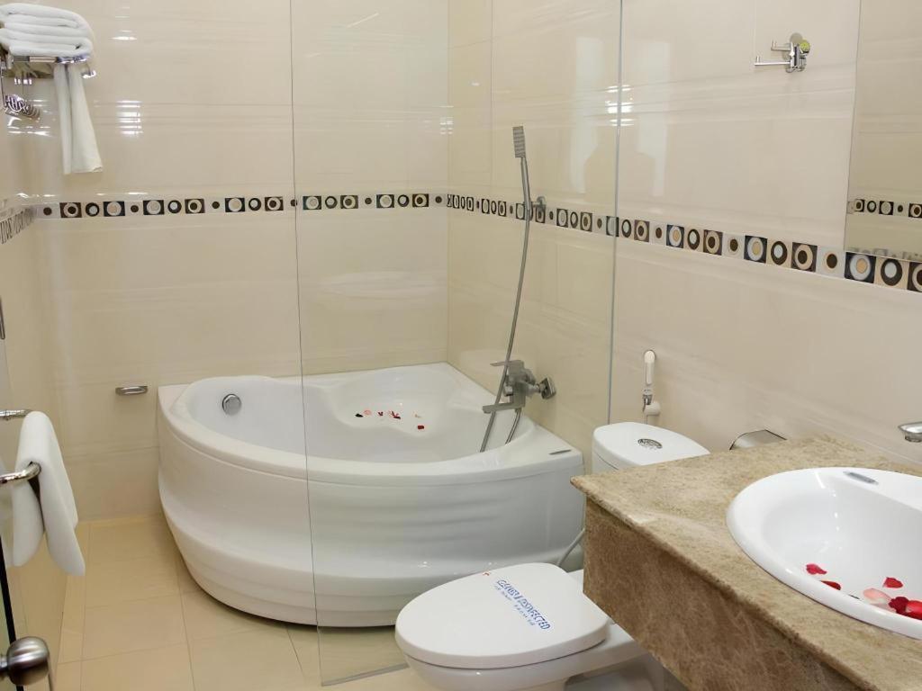 Tran Vinh Hotel Bac Lieu Exterior foto